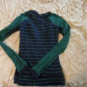 Lululemon rulu long sleeve shirt, EUC
